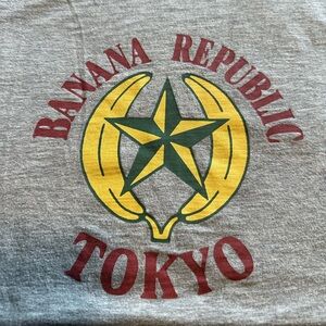 Banana Republic T